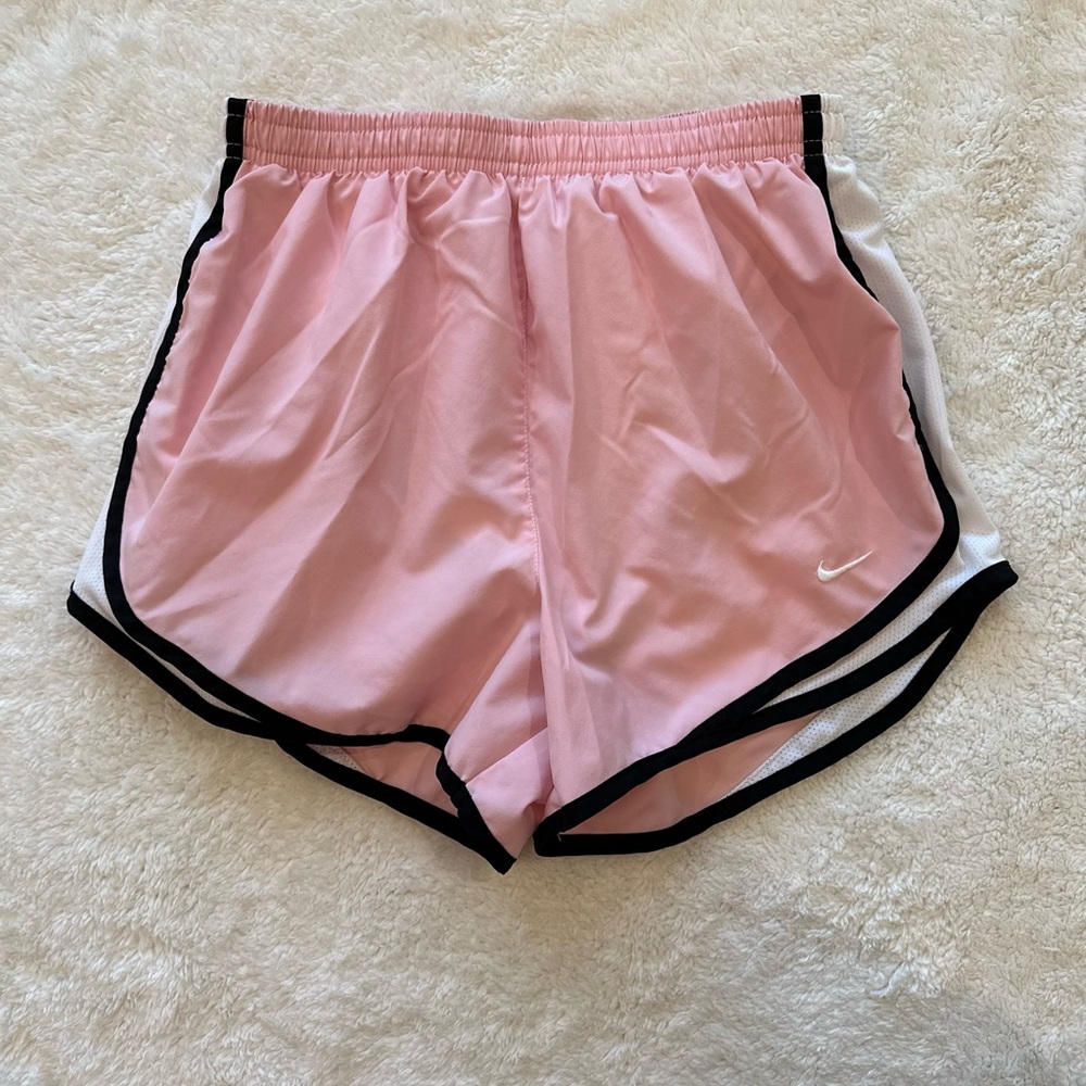 NIKE - Tempo Shorts